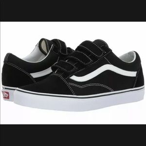 🔥 Adult Unisex Sneakers Vans Old Skool™ V 🔥 Size 6 Mens / 7.5 Women’s 🔥